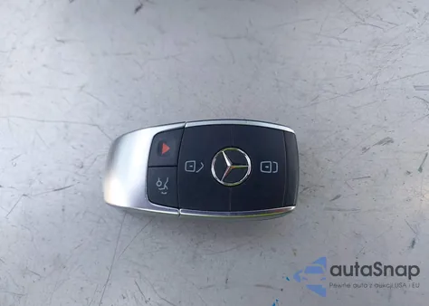 2020 Mercedes-Benz C 300 z USA, uszkodzony, nr VIN WDDWF8DB7LR527803